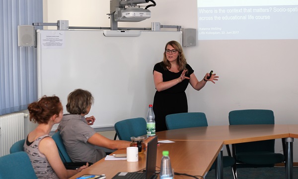 Dr. Katarina Weßling talks about context effects at educational transitions at the Leibniz Institute for Educational Trajectories (LIfBi).